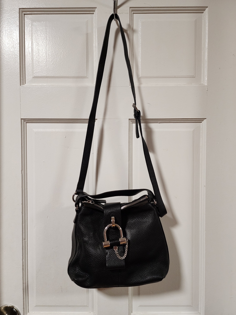 Vince Camuto Black Leather Crossbody Bag, Elegant Designer Handbag - Picture 7 of 11